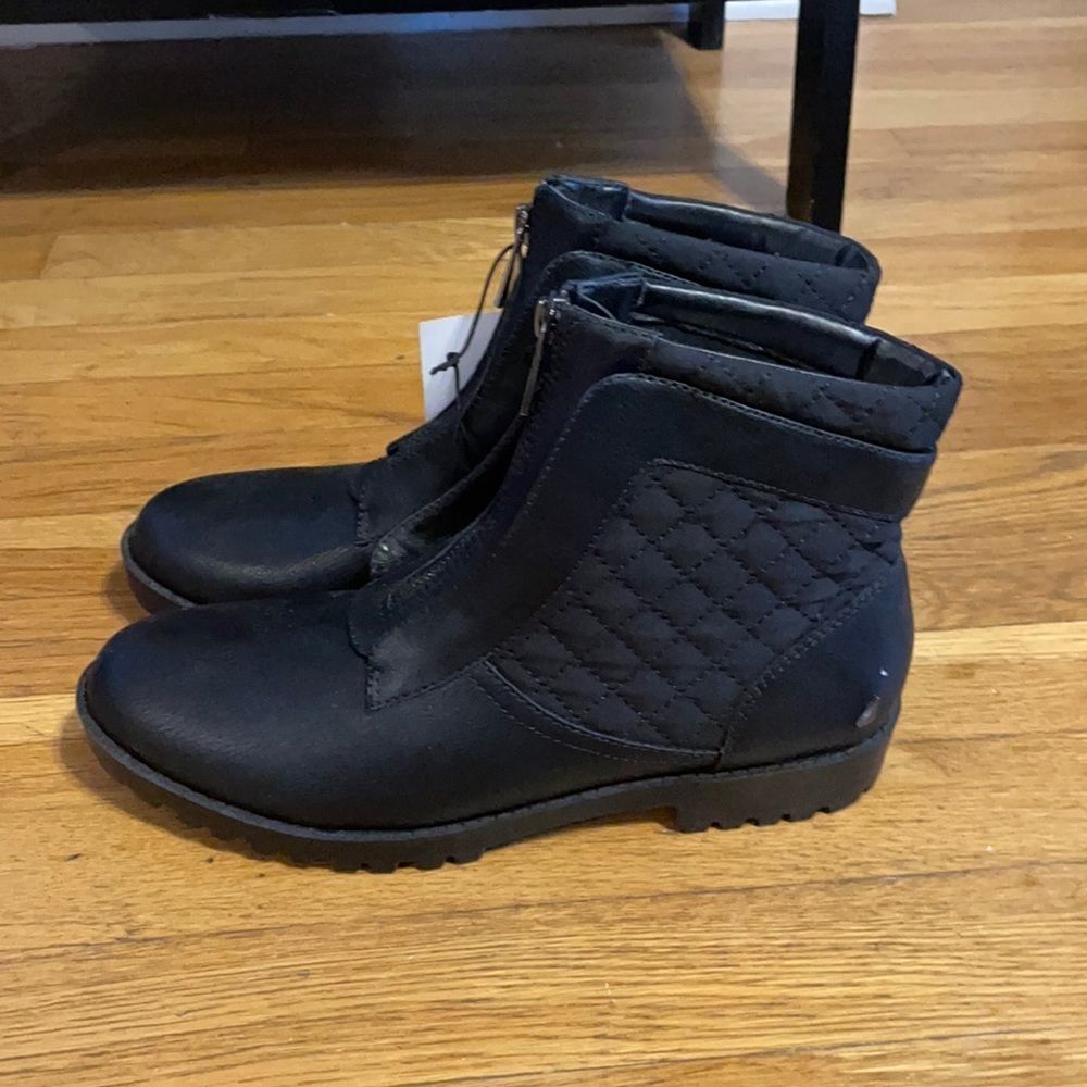 Brand new nautica bootie